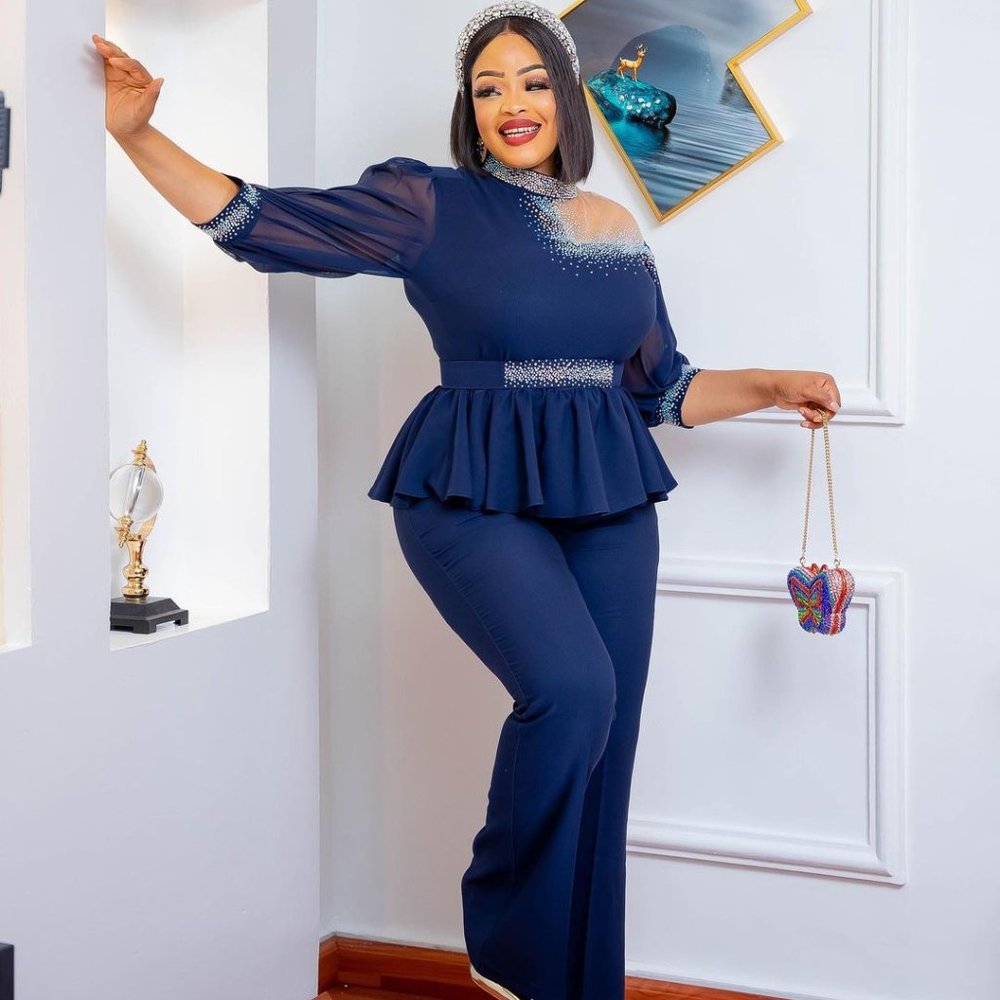 NLAEY- 3PCS EMBELLISHED MESH BLOUSE/PANT SET (NEW)